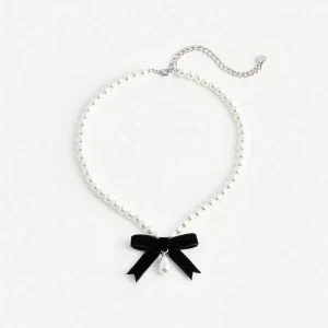 Black Bow Pearl Necklace